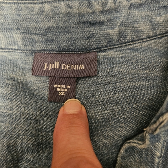 J Jill denim top - Picture 4 of 9